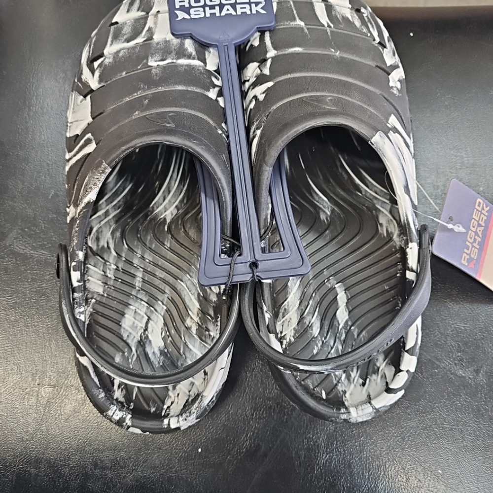 Rugged Shark Monochrome Slip-On Clogs - Picture 6 of 11